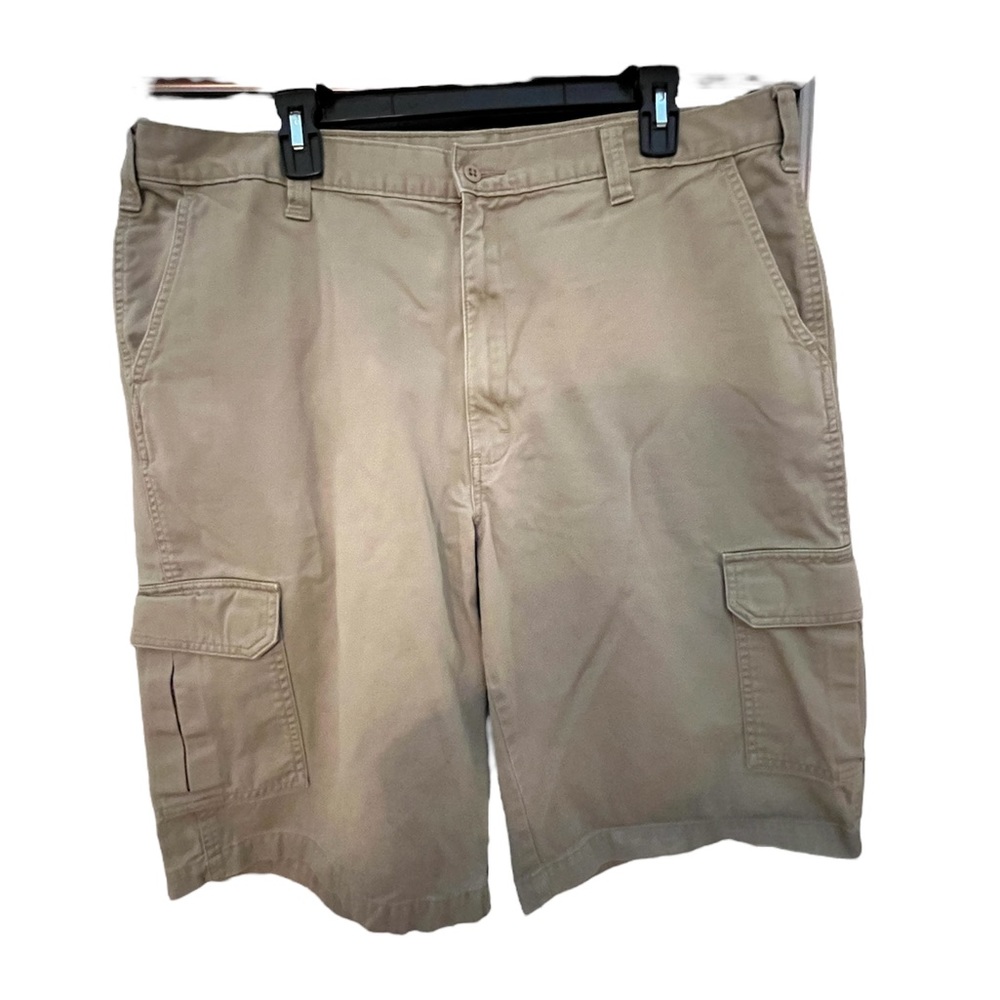 Lot of 3 Dickies mens cargo shorts.